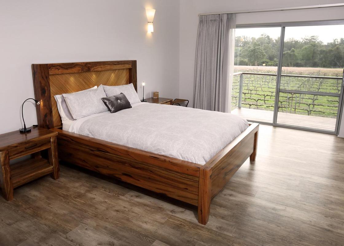 Lot113 Vineyard Accommodation Upper Swan Bagian luar foto